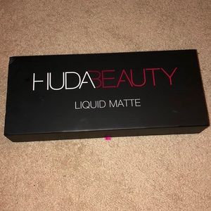 ⚠️ SOLD ⚠️Huda Beauty lipstick matte
